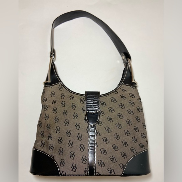 Dooney & Bourke Buckle Bucket Handbag Purse Lock Monogram Signature Black Grey. - Picture 3 of 16